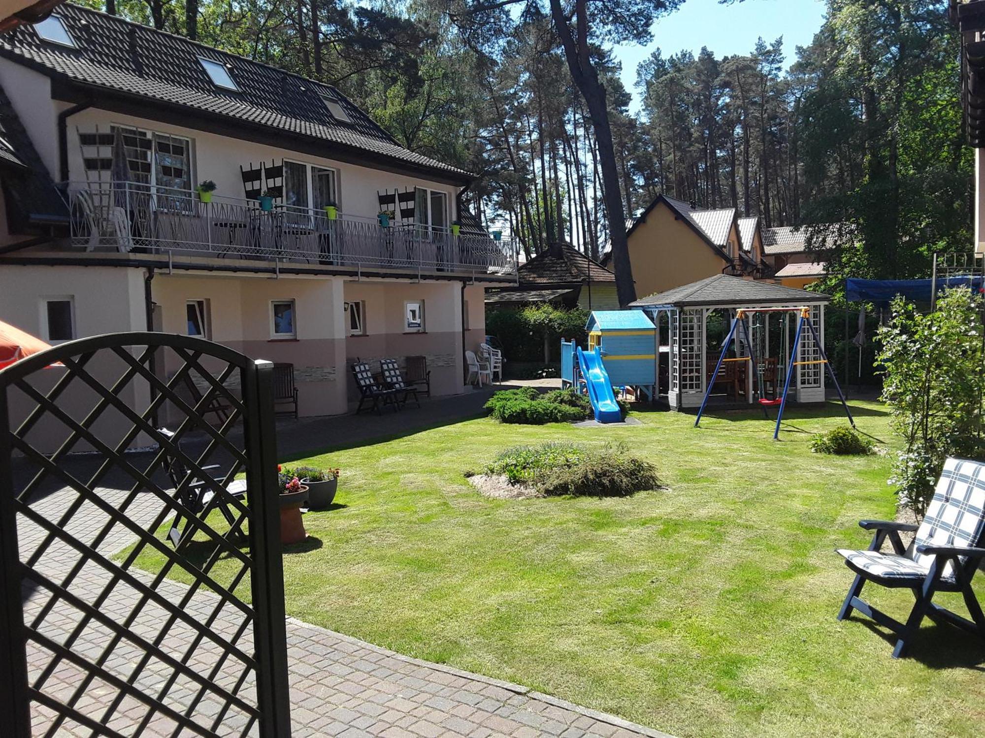 Dom Goscinny Borowiak Pobierowo Exterior foto